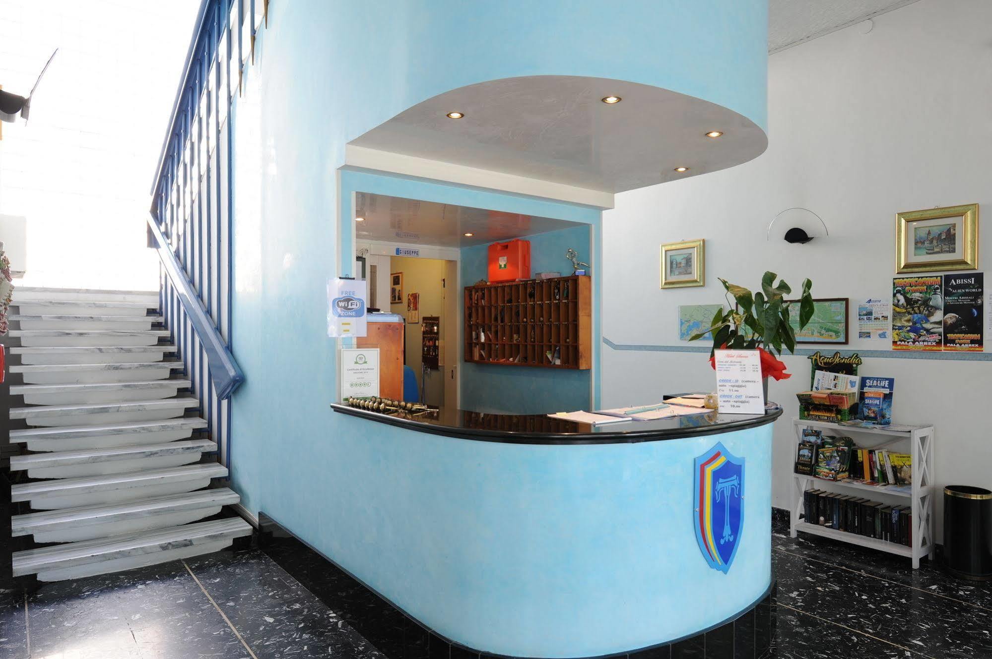 Hotel Savoia Лидо-ди-Езоло Экстерьер фото